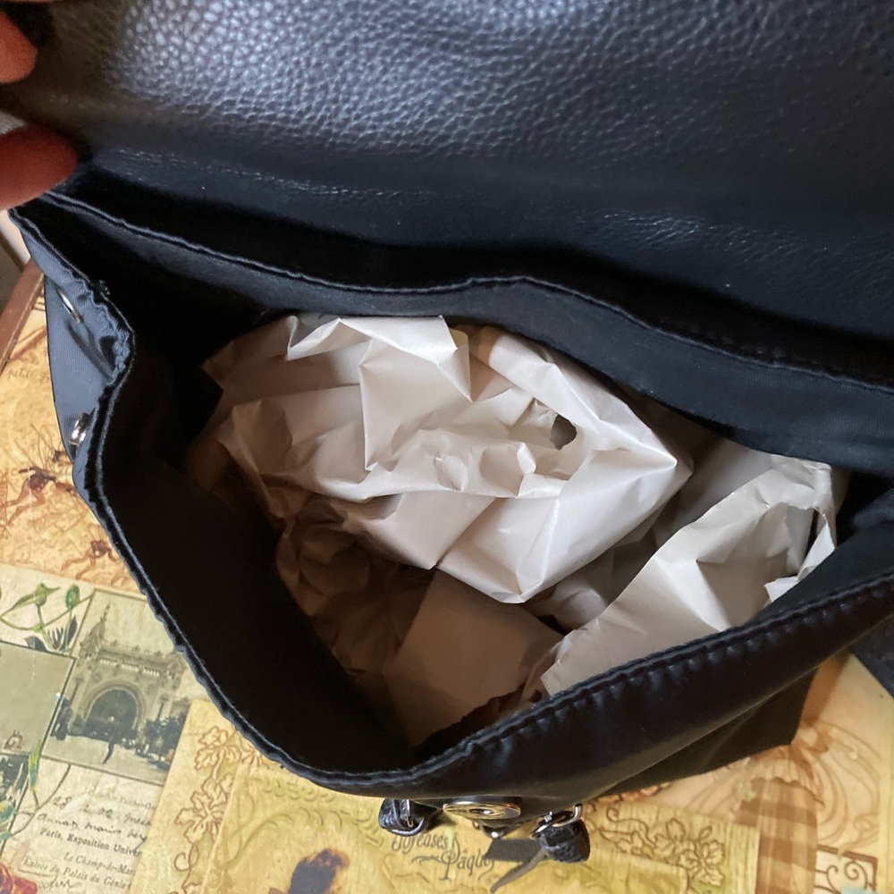 NWT Botkier mini trigger NYLON BACKPACK BLACK WITH GUITAR LIKE LOGO STRAPS - Picture 7 of 7